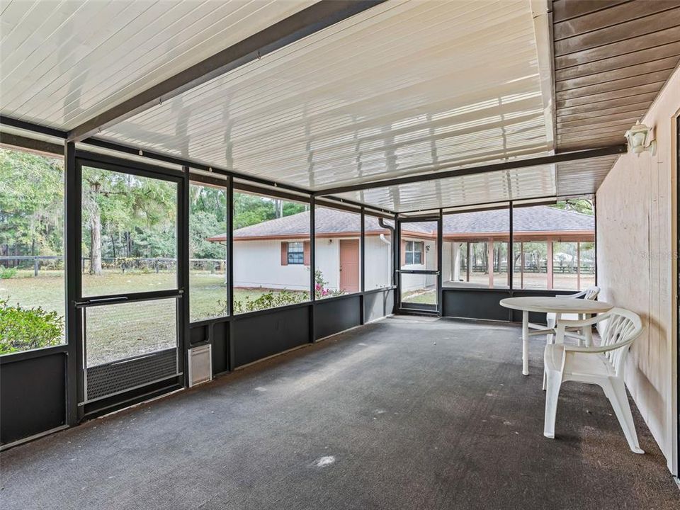 На продажу: $560,000 (2 спален, 2 ванн, 1549 Квадратных фут)