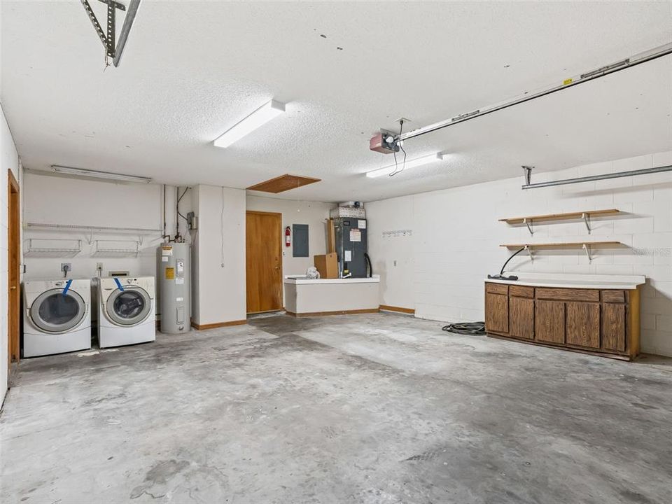 На продажу: $560,000 (2 спален, 2 ванн, 1549 Квадратных фут)