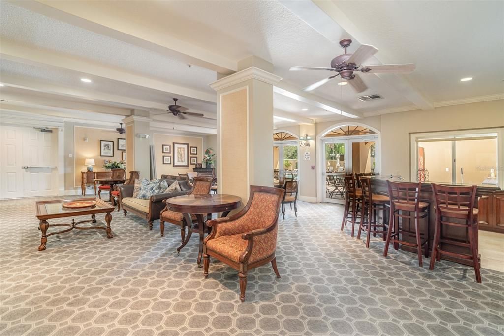 For Rent: $1,800 (1 beds, 1 baths, 804 Square Feet)