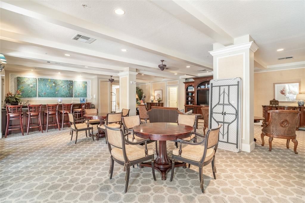 For Rent: $1,800 (1 beds, 1 baths, 804 Square Feet)