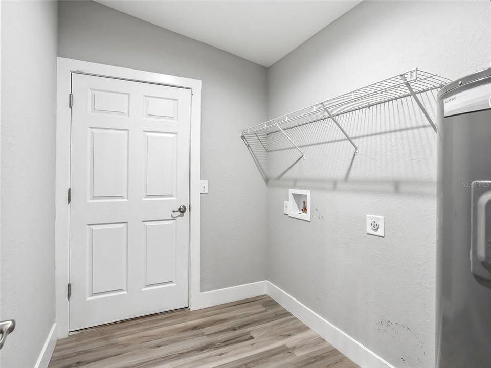 For Sale: $264,900 (3 beds, 2 baths, 1053 Square Feet)