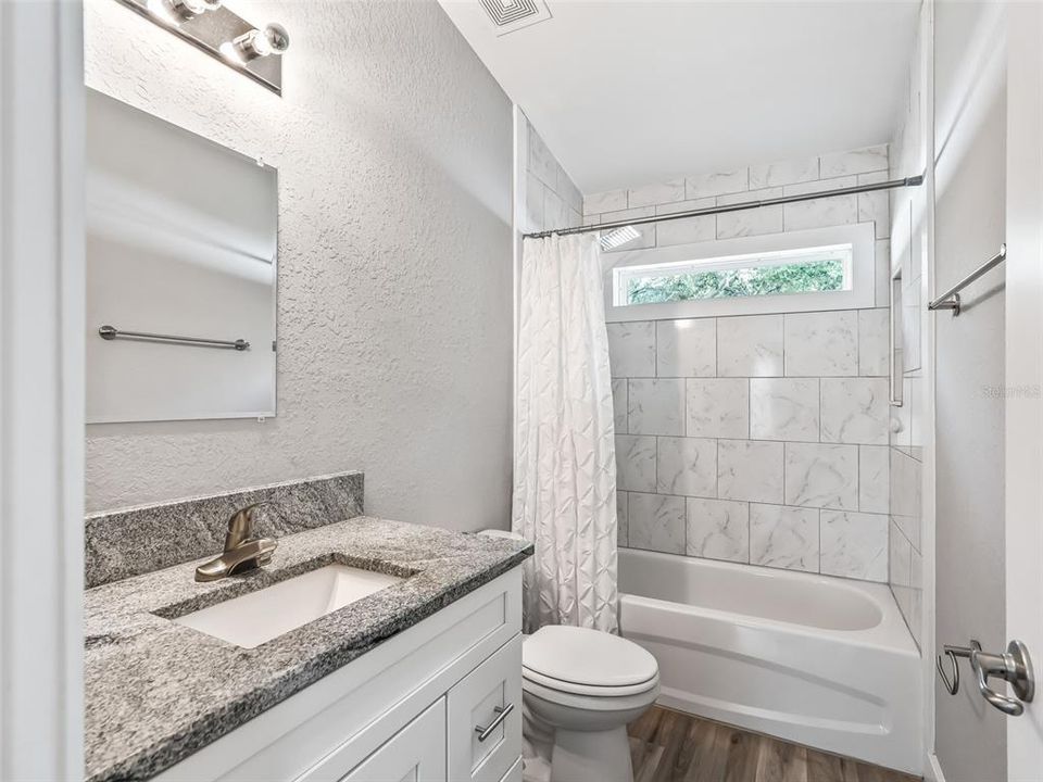 For Sale: $264,900 (3 beds, 2 baths, 1053 Square Feet)