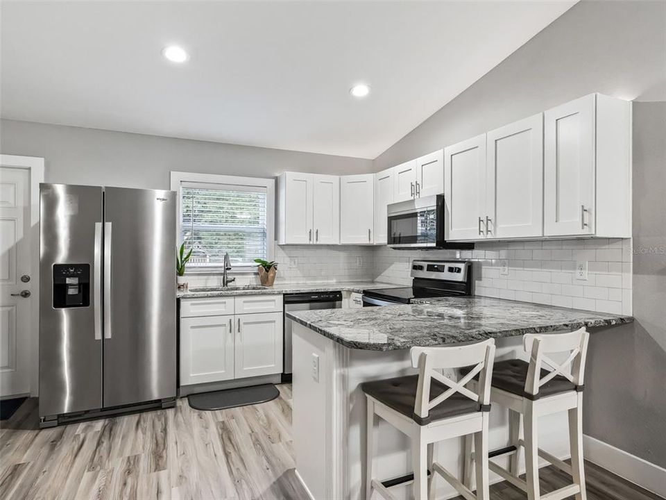 For Sale: $264,900 (3 beds, 2 baths, 1053 Square Feet)