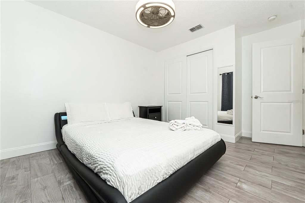 В аренду: $2,800 (4 спален, 2 ванн, 1727 Квадратных фут)