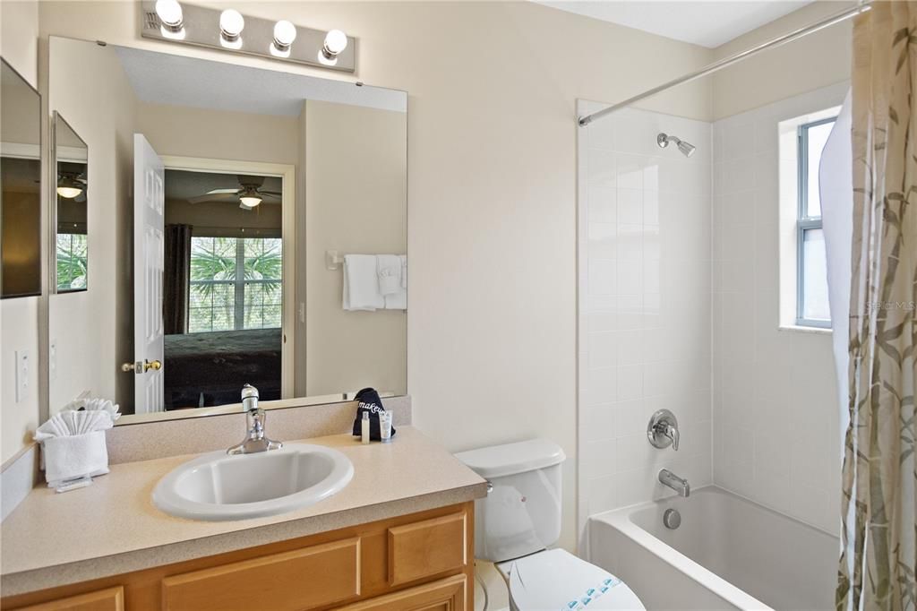 В аренду: $3,500 (6 спален, 5 ванн, 2771 Квадратных фут)