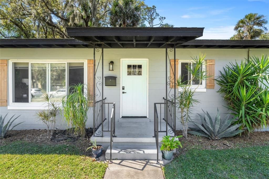 For Sale: $399,000 (4 beds, 2 baths, 1836 Square Feet)