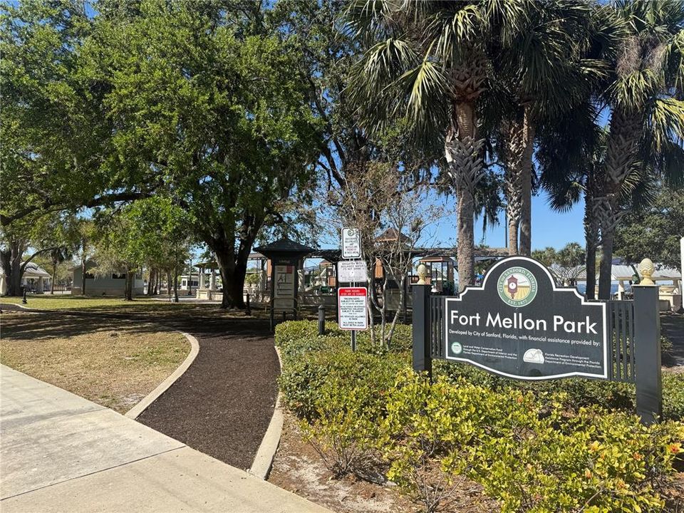 For Sale: $399,000 (4 beds, 2 baths, 1836 Square Feet)