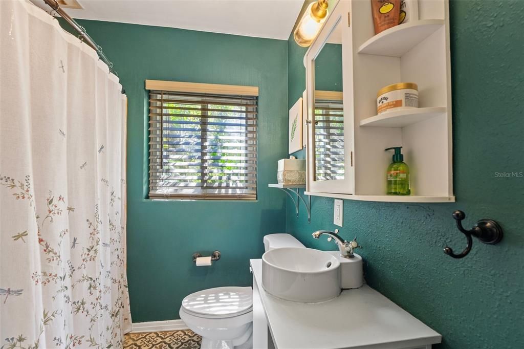 For Sale: $399,000 (4 beds, 2 baths, 1836 Square Feet)