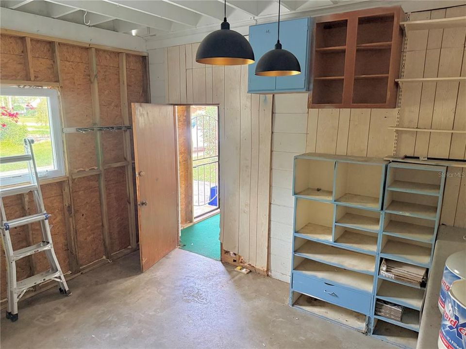 For Sale: $399,000 (4 beds, 2 baths, 1836 Square Feet)