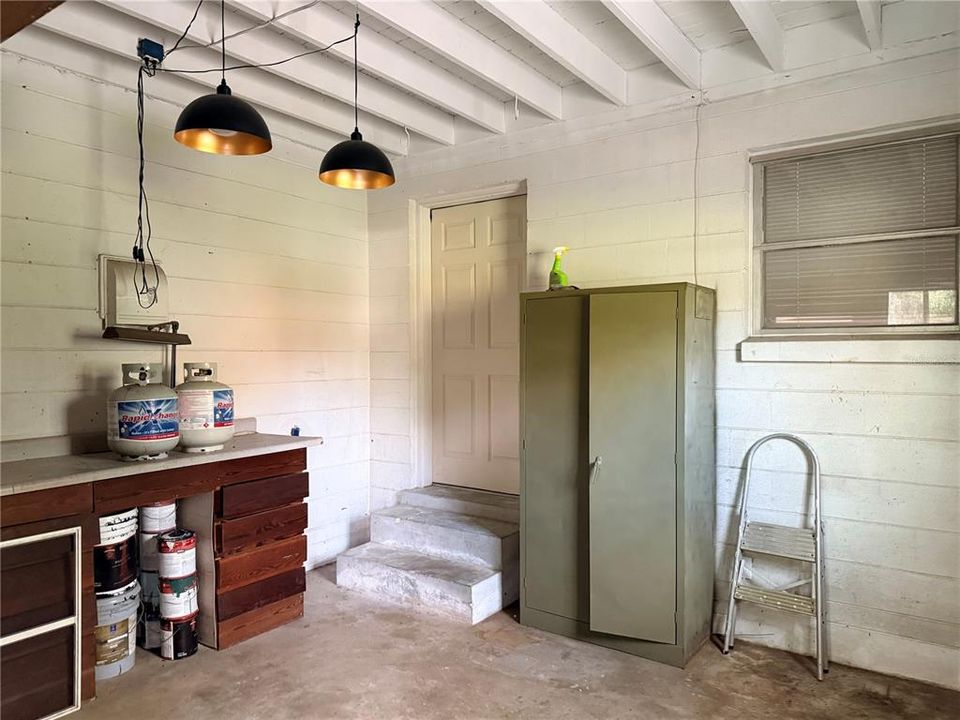 For Sale: $399,000 (4 beds, 2 baths, 1836 Square Feet)