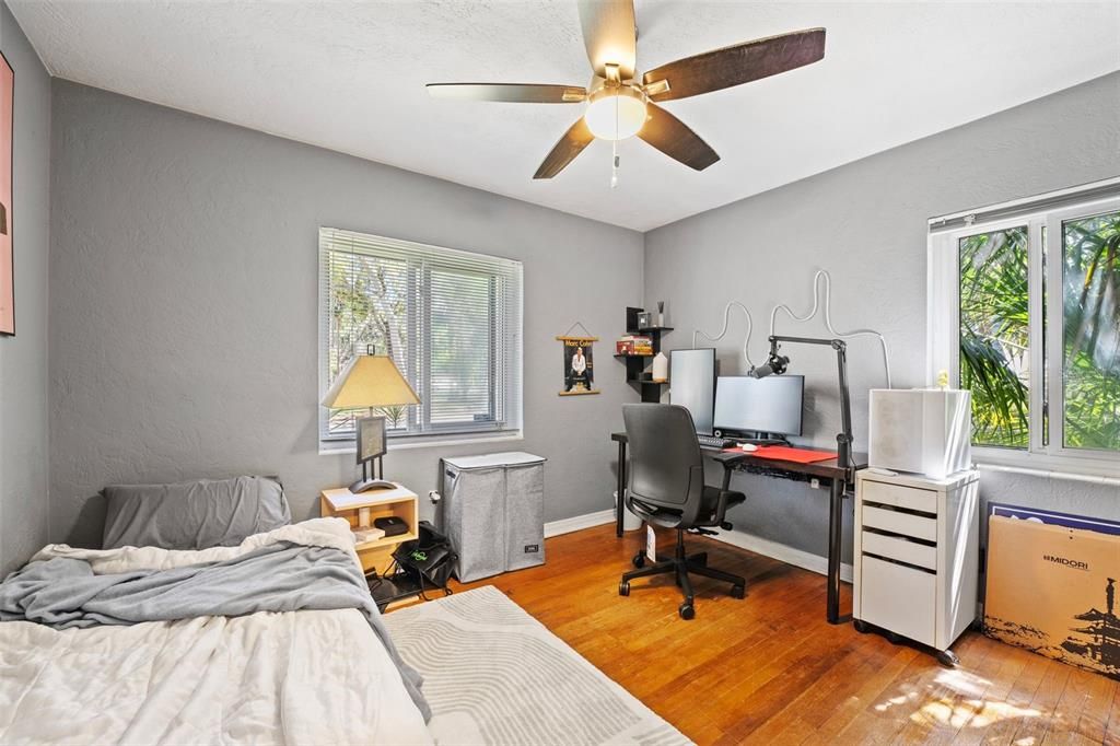 For Sale: $399,000 (4 beds, 2 baths, 1836 Square Feet)