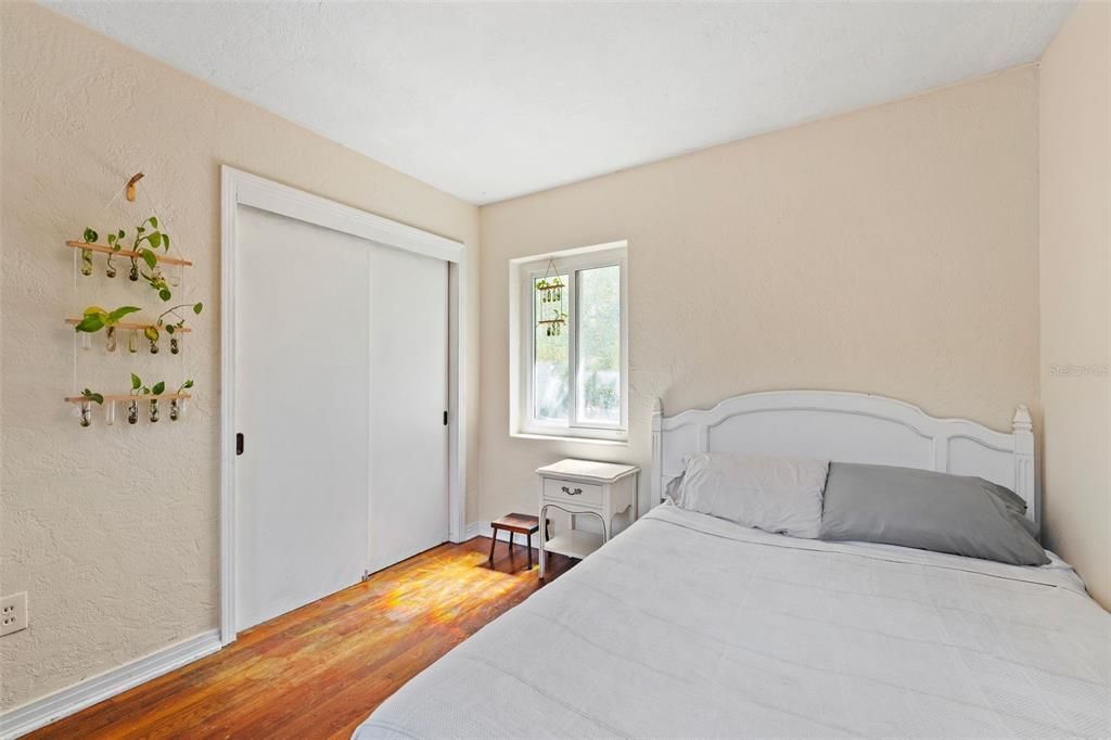 For Sale: $399,000 (4 beds, 2 baths, 1836 Square Feet)