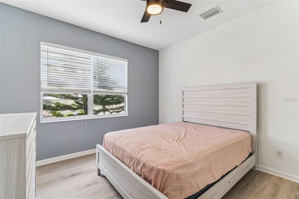 For Rent: $3,200 (3 beds, 2 baths, 1990 Square Feet)