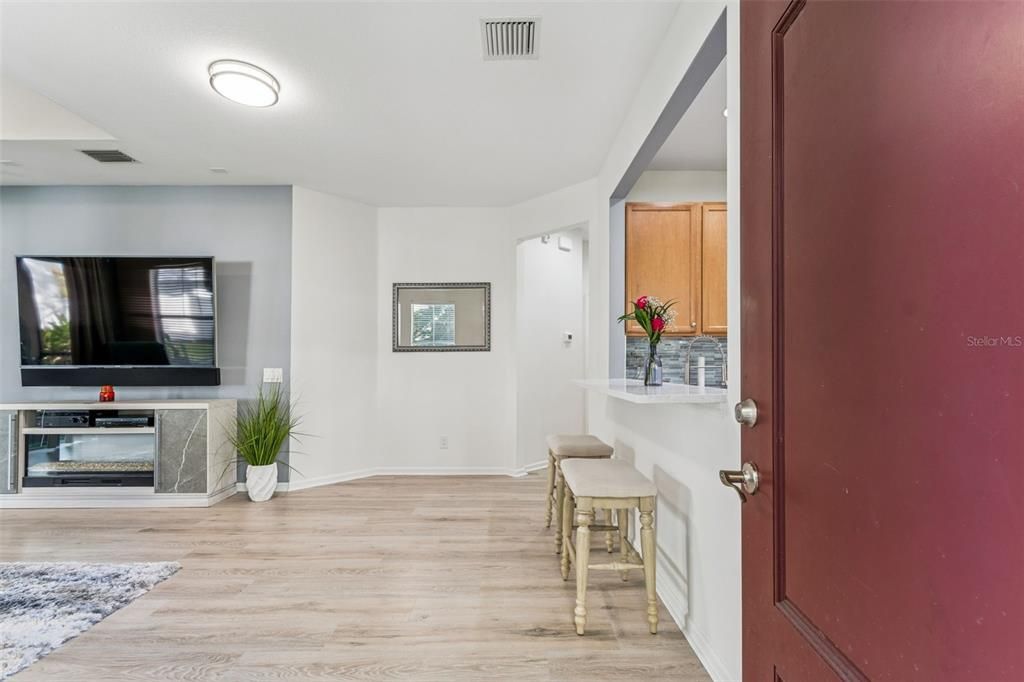 For Rent: $3,200 (3 beds, 2 baths, 1990 Square Feet)