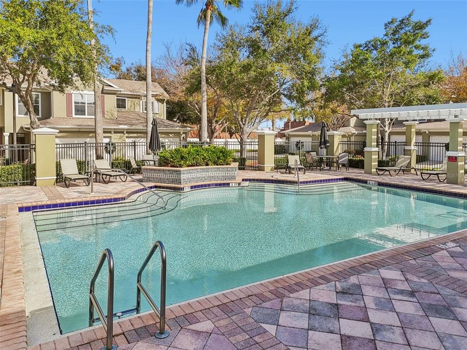 For Rent: $3,200 (3 beds, 2 baths, 1990 Square Feet)