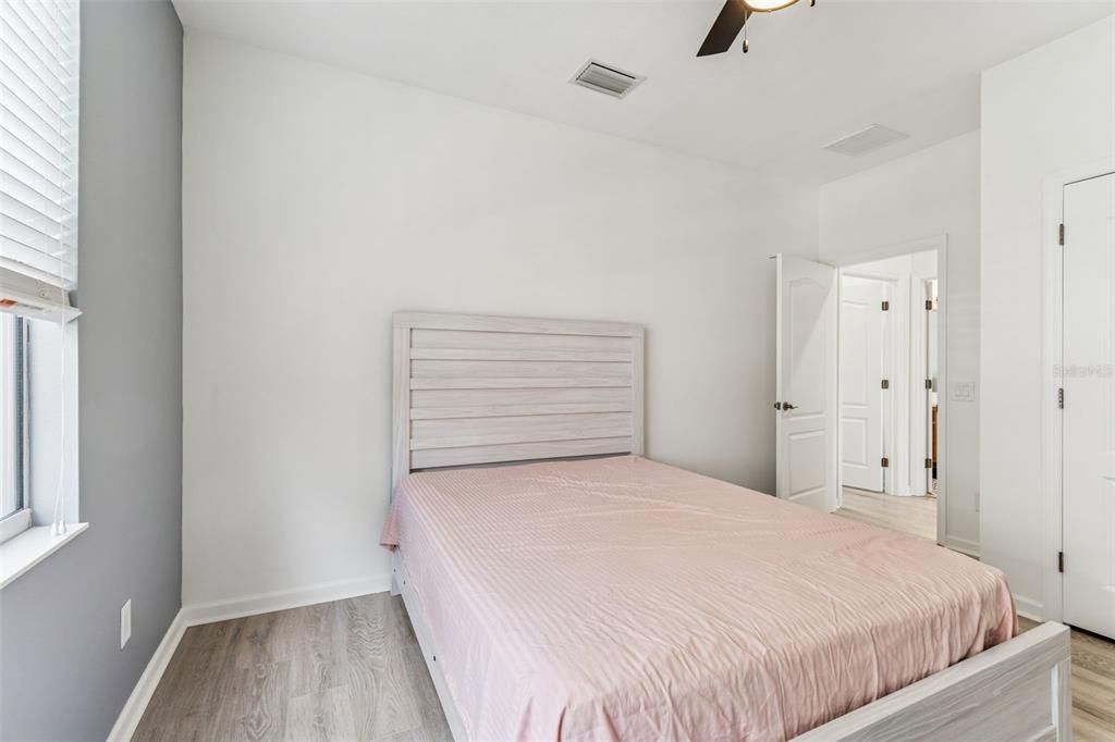 For Rent: $3,200 (3 beds, 2 baths, 1990 Square Feet)