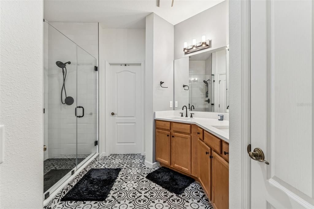 For Rent: $3,200 (3 beds, 2 baths, 1990 Square Feet)