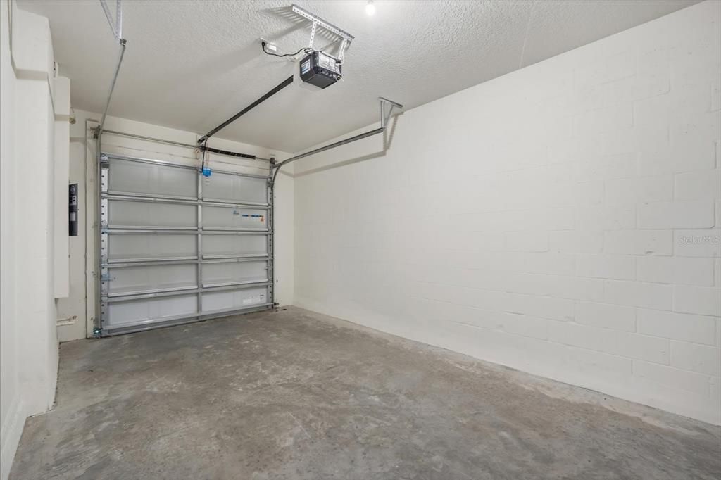 На продажу: $306,900 (3 спален, 2 ванн, 1673 Квадратных фут)