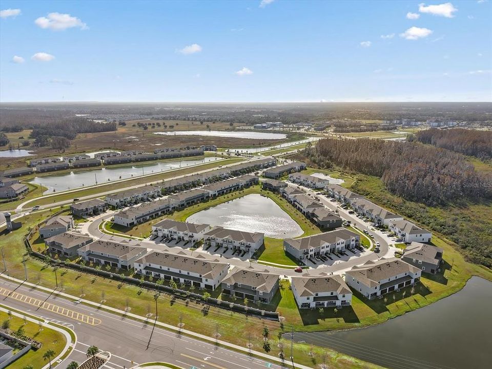 На продажу: $306,900 (3 спален, 2 ванн, 1673 Квадратных фут)