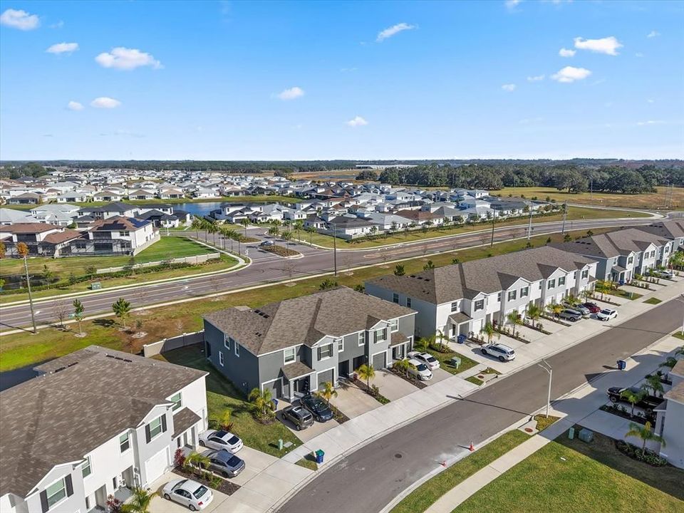 На продажу: $306,900 (3 спален, 2 ванн, 1673 Квадратных фут)