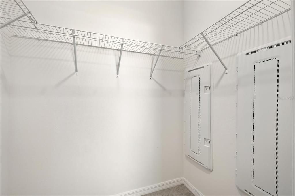 На продажу: $306,900 (3 спален, 2 ванн, 1673 Квадратных фут)