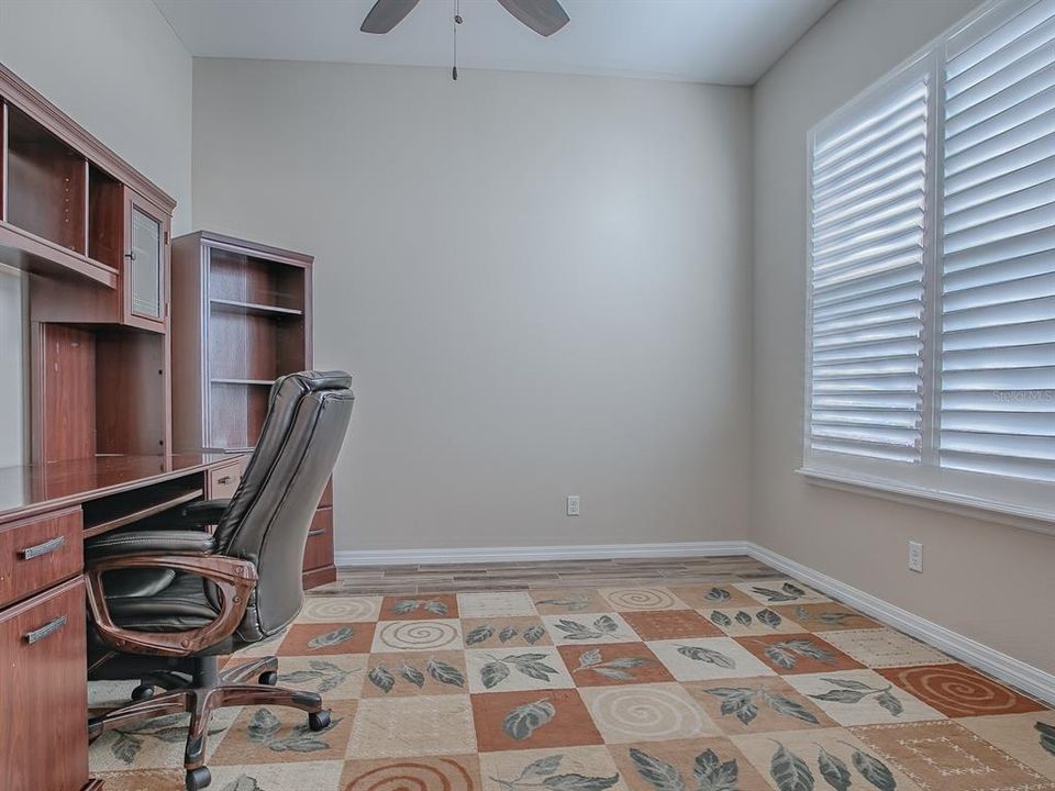 На продажу: $539,900 (3 спален, 2 ванн, 2421 Квадратных фут)