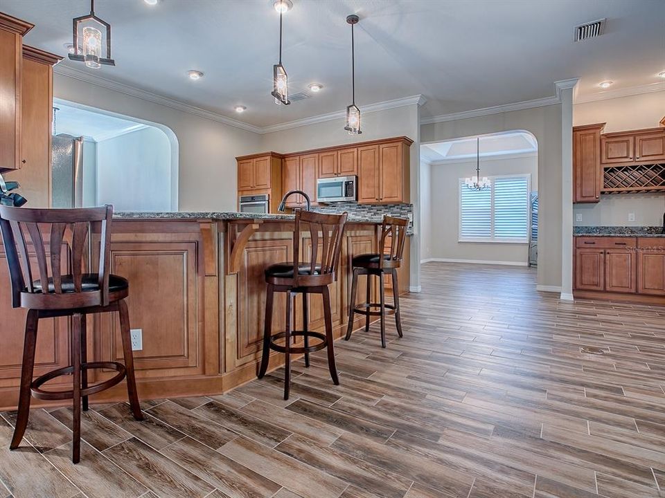 На продажу: $539,900 (3 спален, 2 ванн, 2421 Квадратных фут)