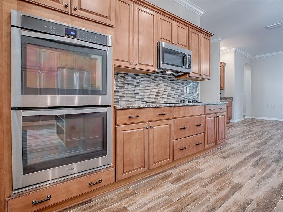 На продажу: $539,900 (3 спален, 2 ванн, 2421 Квадратных фут)