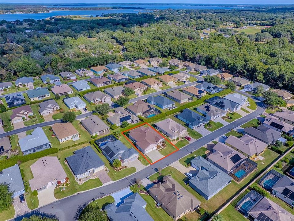 На продажу: $539,900 (3 спален, 2 ванн, 2421 Квадратных фут)