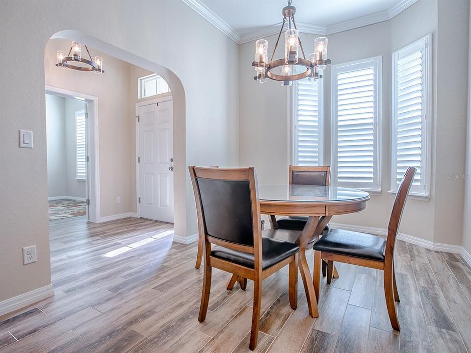 На продажу: $539,900 (3 спален, 2 ванн, 2421 Квадратных фут)