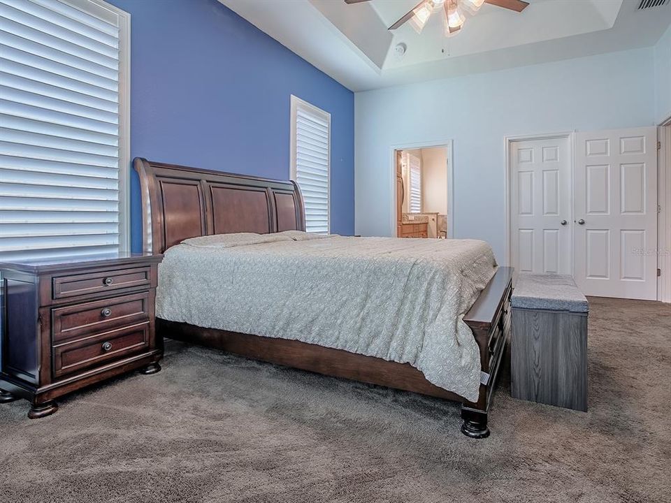 На продажу: $539,900 (3 спален, 2 ванн, 2421 Квадратных фут)