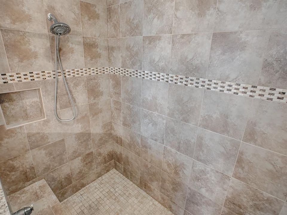 На продажу: $539,900 (3 спален, 2 ванн, 2421 Квадратных фут)