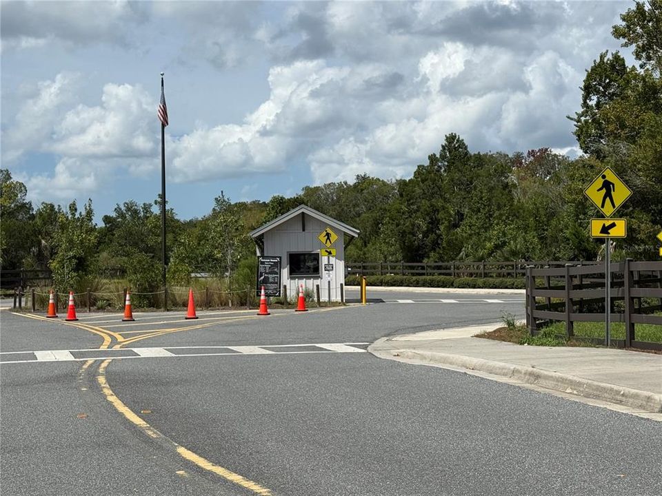 待售: $23,900 (0.27 acres)