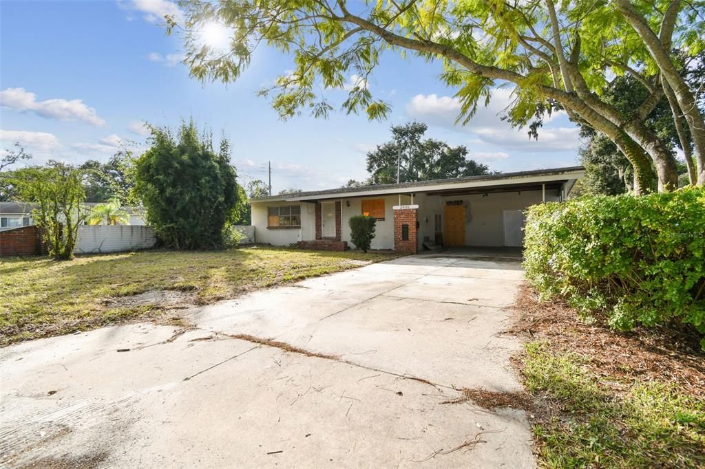 На продажу: $389,000 (0.22 acres)