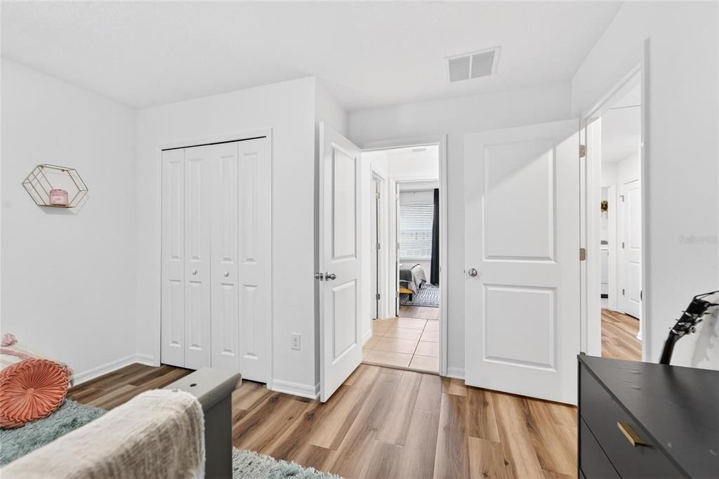 В аренду: $2,250 (3 спален, 2 ванн, 1727 Квадратных фут)