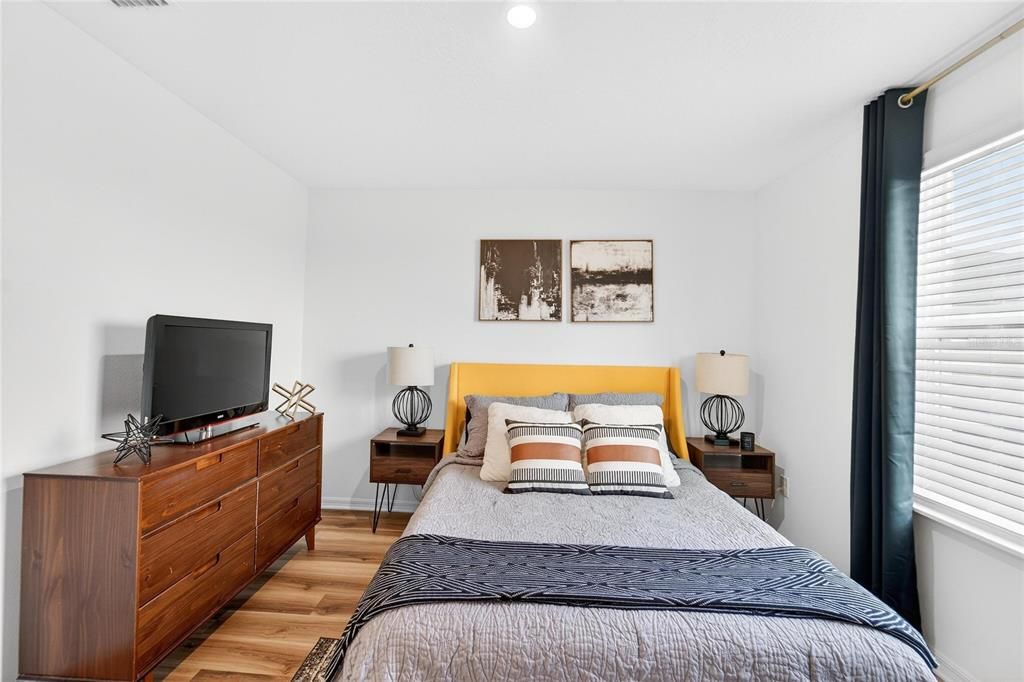 В аренду: $2,250 (3 спален, 2 ванн, 1727 Квадратных фут)