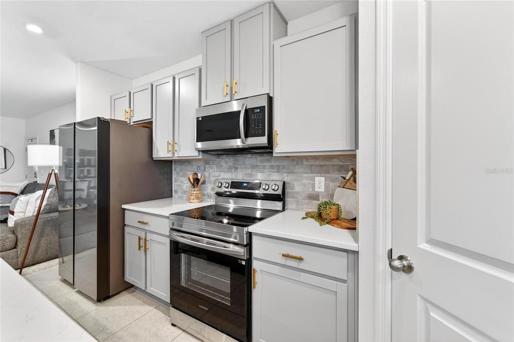 В аренду: $2,250 (3 спален, 2 ванн, 1727 Квадратных фут)