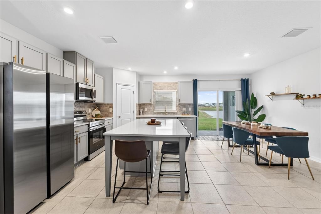 В аренду: $2,250 (3 спален, 2 ванн, 1727 Квадратных фут)