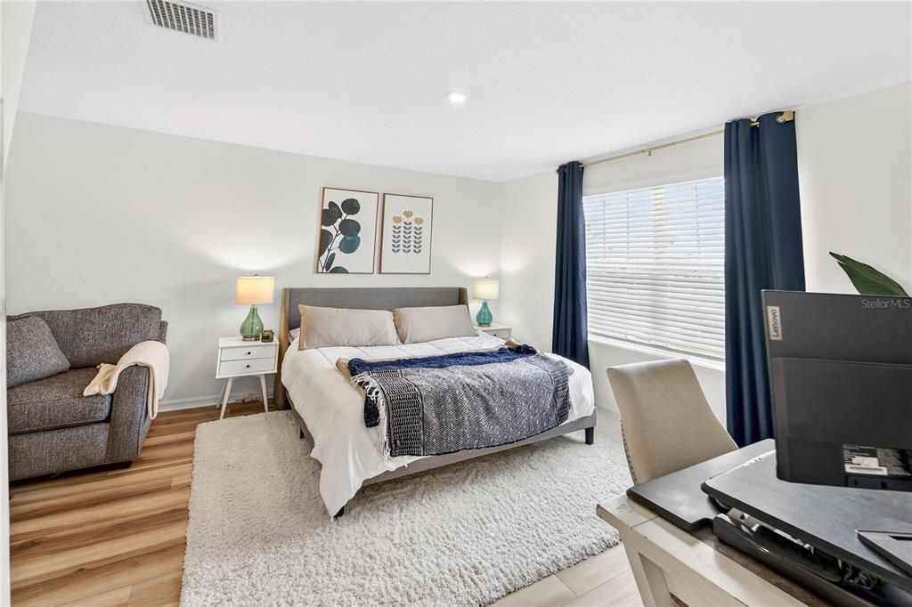 В аренду: $2,250 (3 спален, 2 ванн, 1727 Квадратных фут)