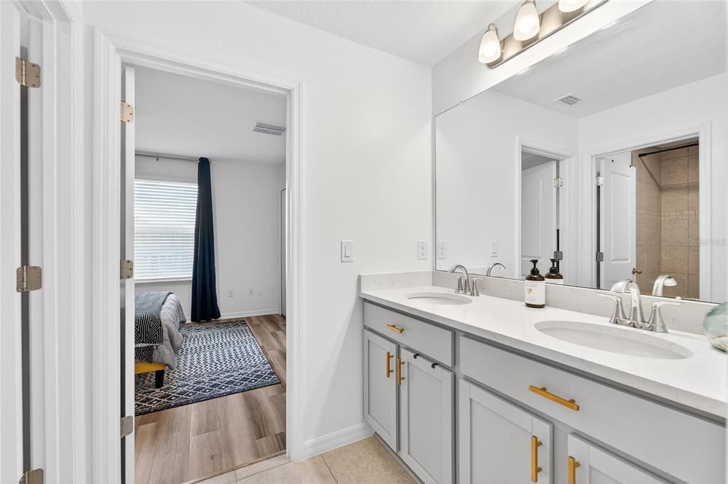 В аренду: $2,250 (3 спален, 2 ванн, 1727 Квадратных фут)