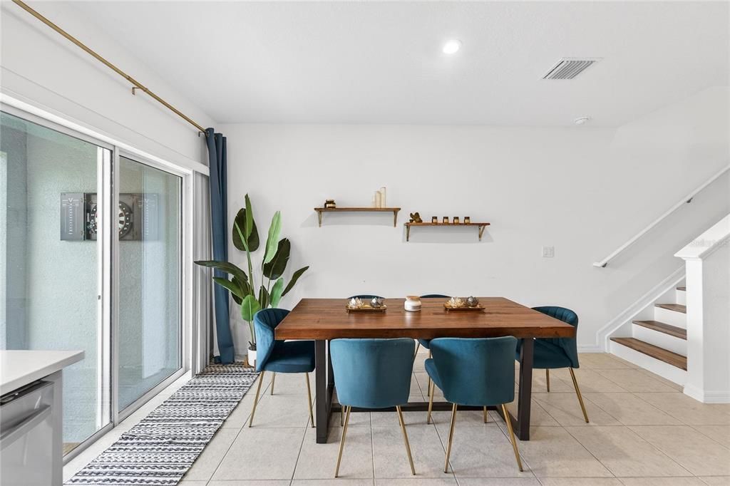 В аренду: $2,250 (3 спален, 2 ванн, 1727 Квадратных фут)