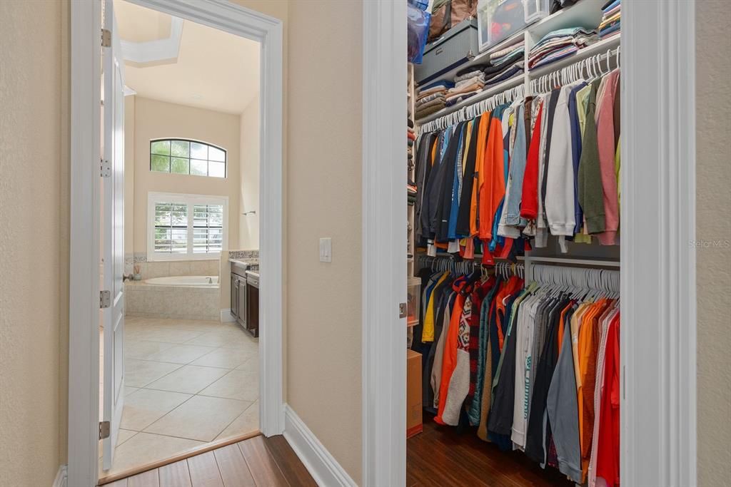 En Venta: $1,850,000 (6 camas, 5 baños, 4296 Pies cuadrados)