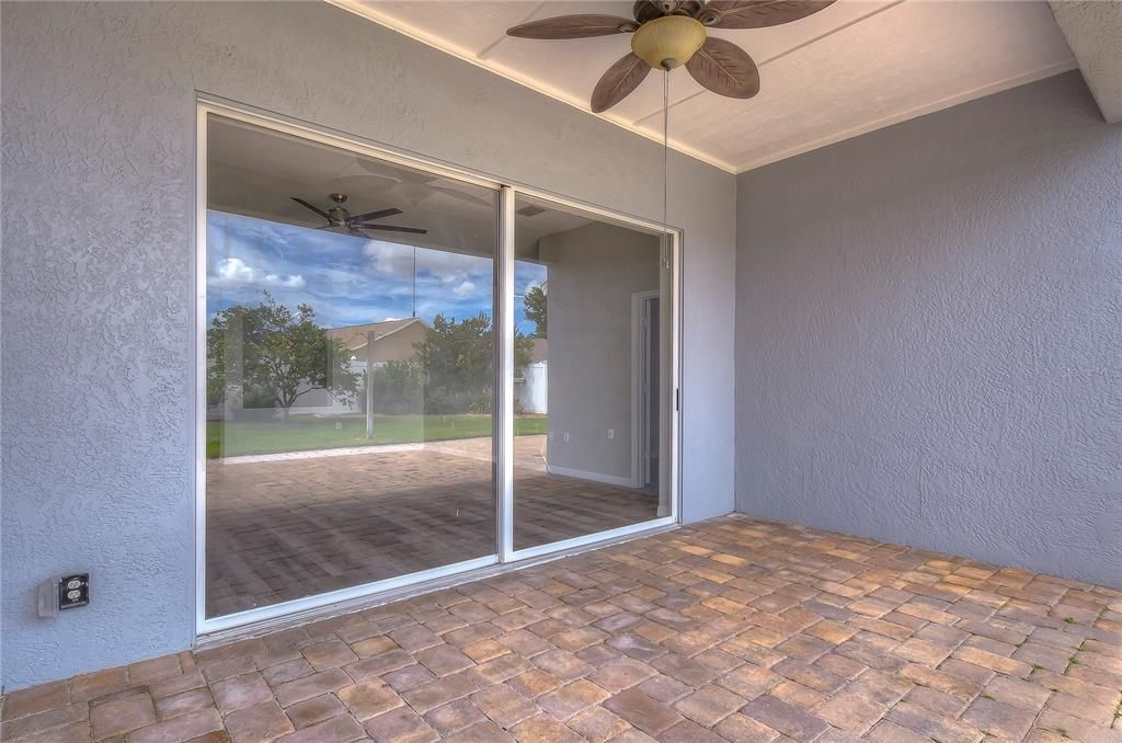 For Rent: $2,875 (4 beds, 2 baths, 2421 Square Feet)