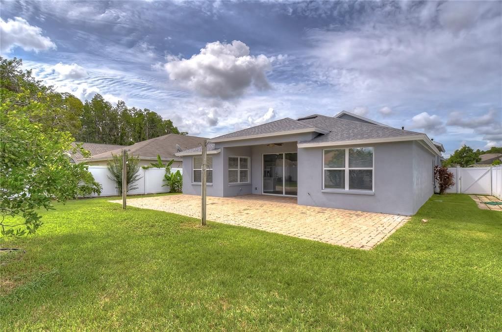 For Rent: $2,875 (4 beds, 2 baths, 2421 Square Feet)