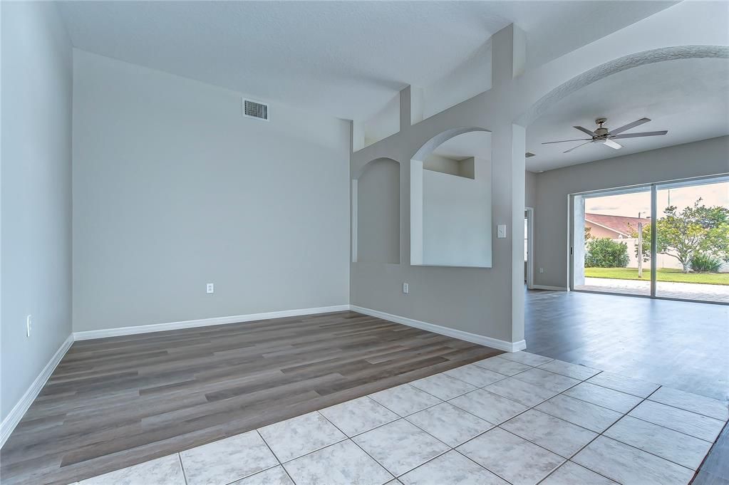 For Rent: $2,875 (4 beds, 2 baths, 2421 Square Feet)