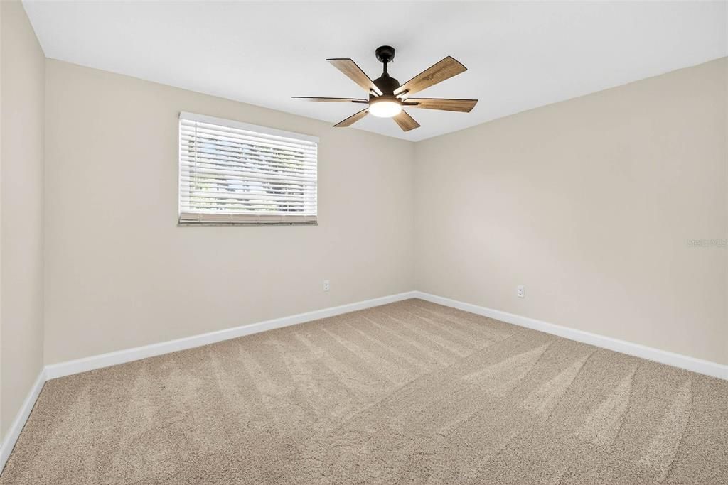 待售: $592,000 (4 贝兹, 3 浴室, 2075 平方英尺)