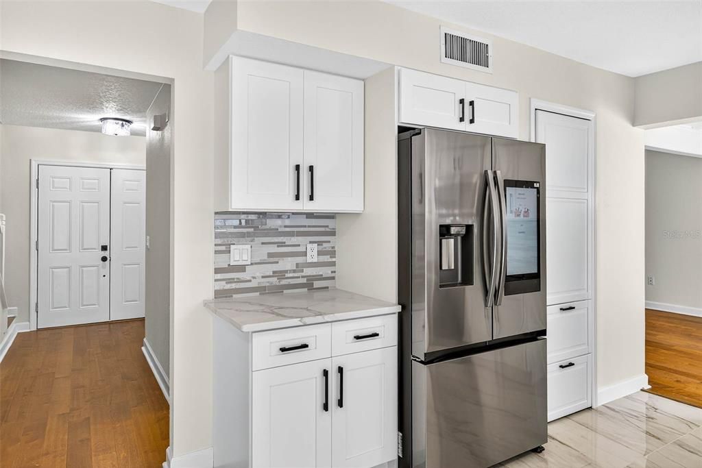 待售: $592,000 (4 贝兹, 3 浴室, 2075 平方英尺)