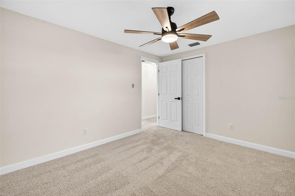 待售: $592,000 (4 贝兹, 3 浴室, 2075 平方英尺)