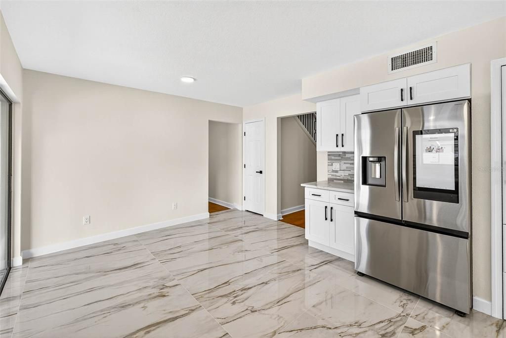 待售: $592,000 (4 贝兹, 3 浴室, 2075 平方英尺)