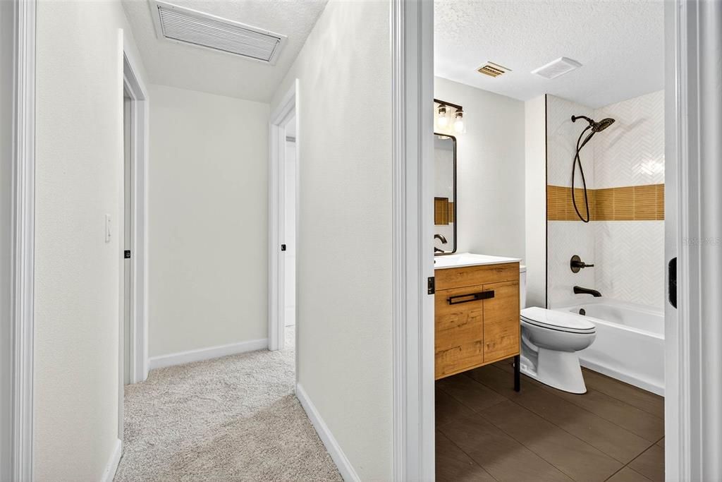 待售: $592,000 (4 贝兹, 3 浴室, 2075 平方英尺)